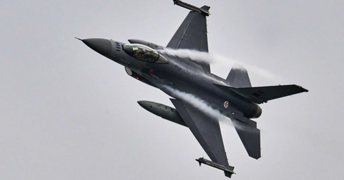 F-16